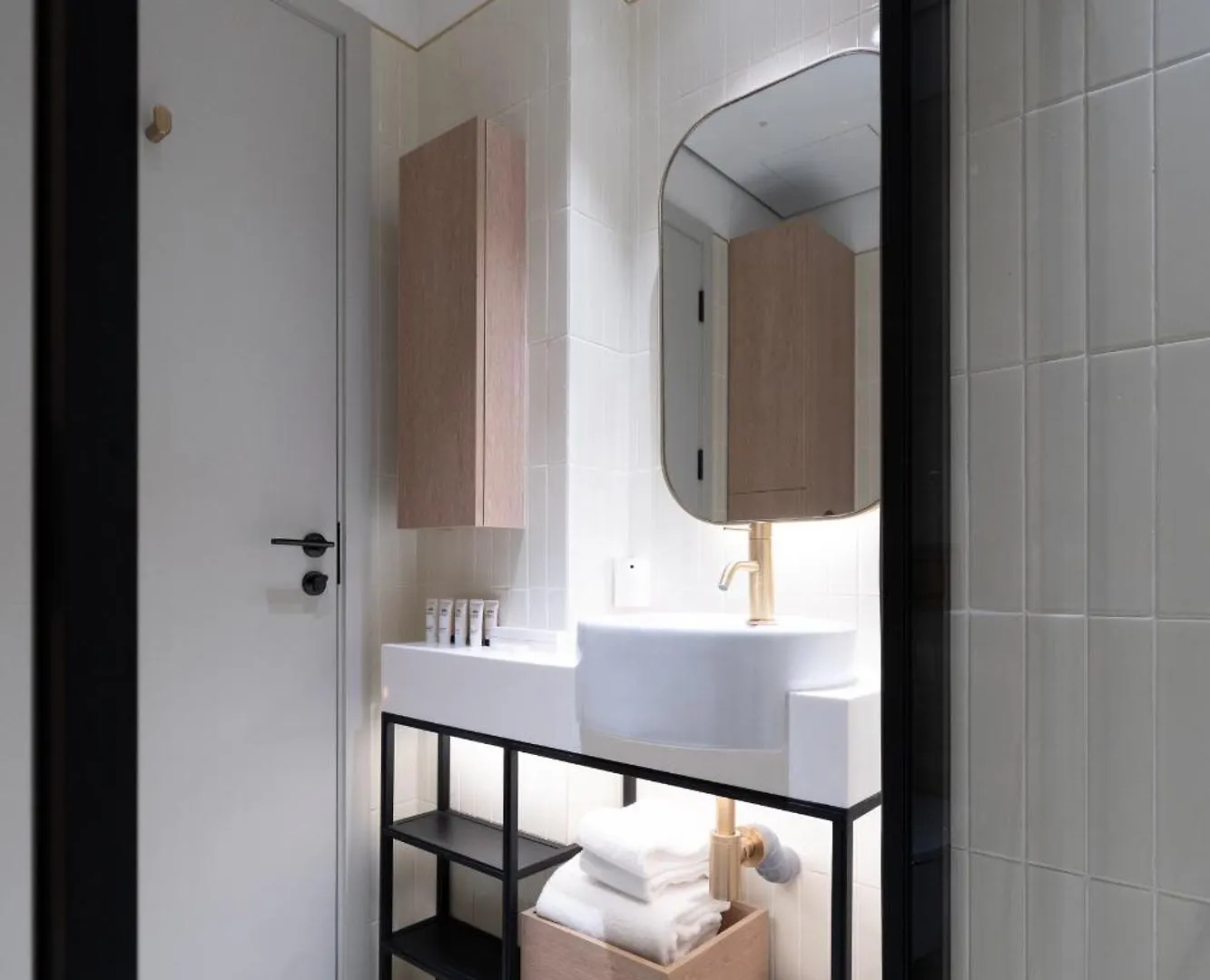 Modern Studio, Burj Views - Business Travelers Dubai 0*,