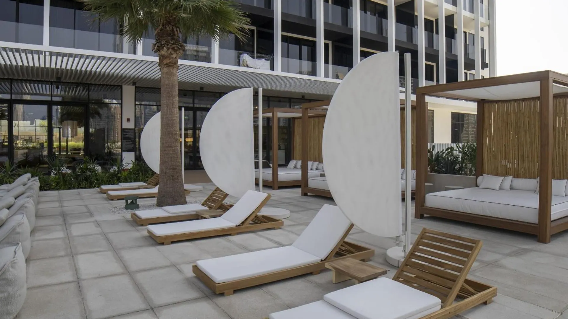 Apartment Modern Studio, Burj Views - Business Travelers Dubai