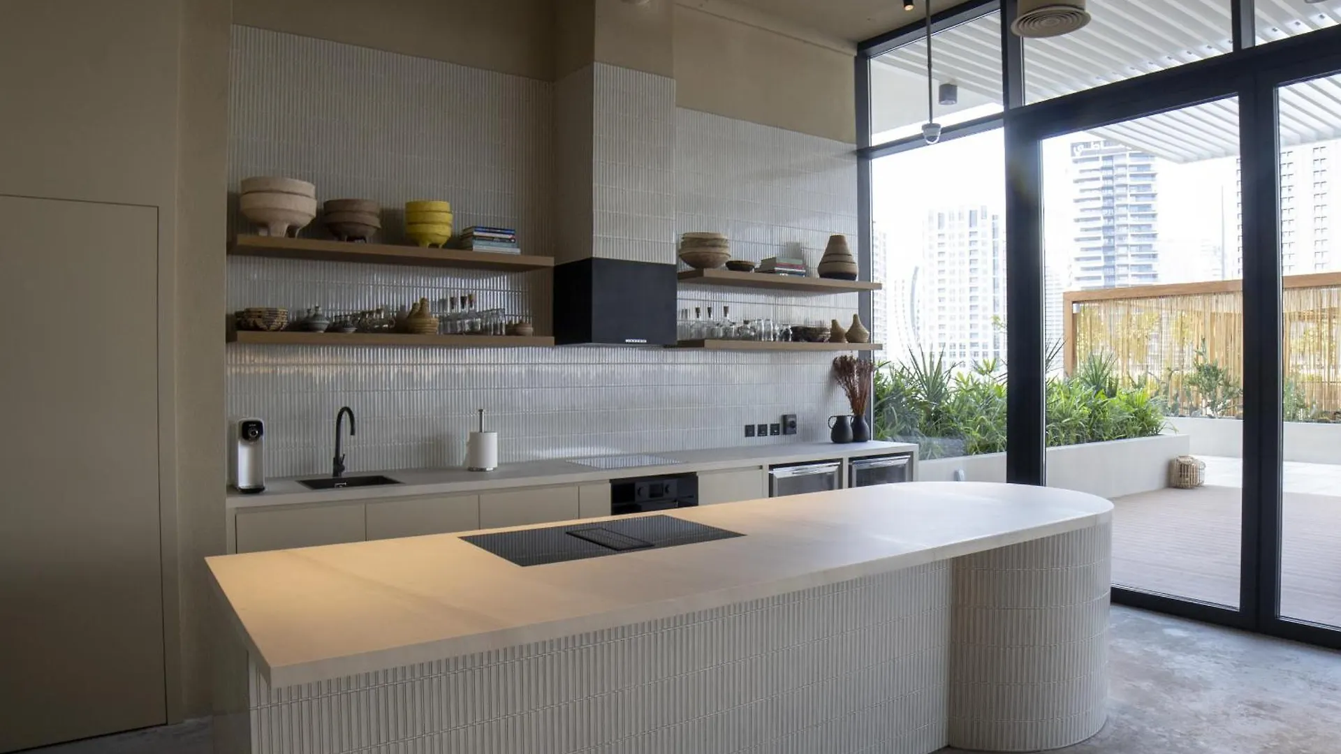 Modern Studio, Burj Views - Business Travelers Dubai