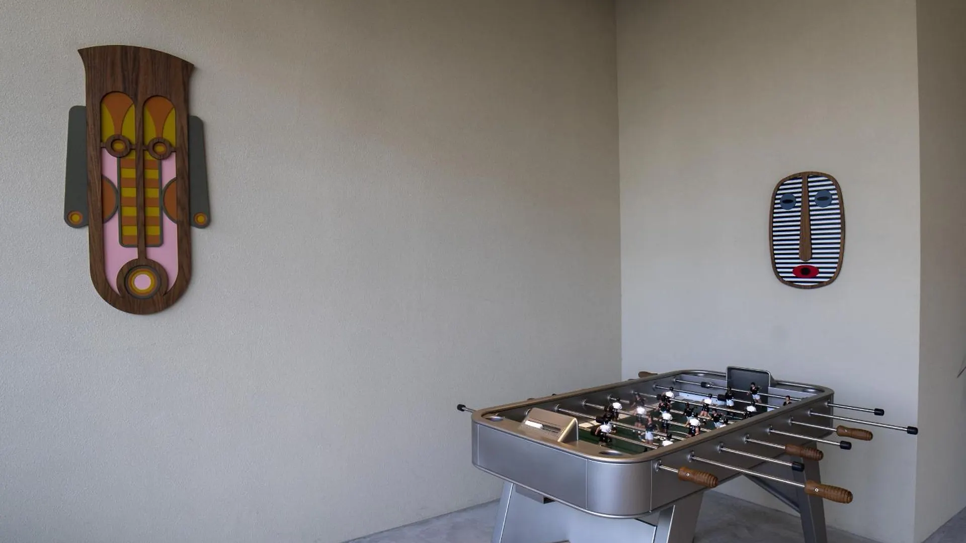 Modern Studio, Burj Views - Business Travelers Dubai Apartment
