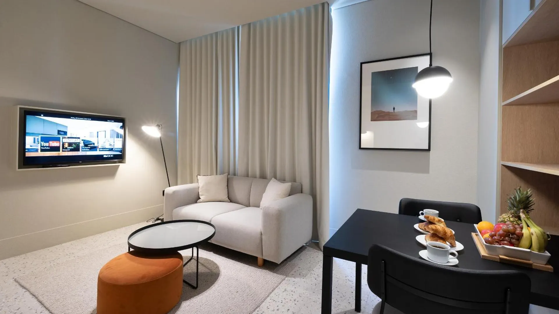 Modern Studio, Burj Views - Business Travelers Dubai 0*,